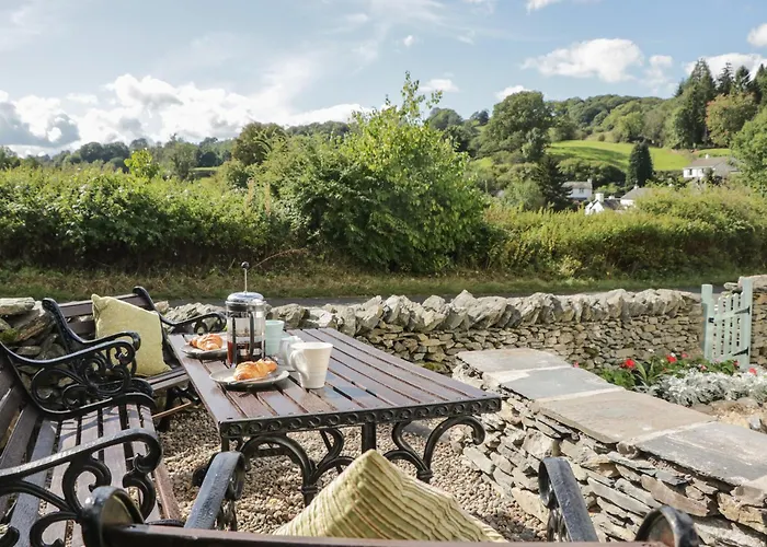 1 Sunny Point * Kendal